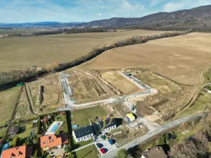 Prodej pozemku pro bydlení, Komárov, 736 m2