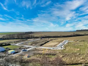 Prodej pozemku pro bydlení, Komárov, 738 m2