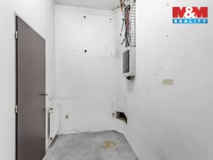 Pronájem obchodního prostoru, Jesenice, Budějovická, 289 m2