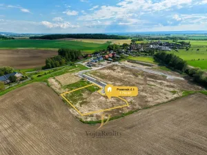 Prodej pozemku pro bydlení, Komárov, 1718 m2