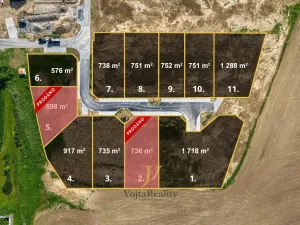 Prodej pozemku pro bydlení, Komárov, 752 m2