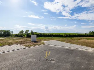 Prodej pozemku pro bydlení, Komárov, 1288 m2