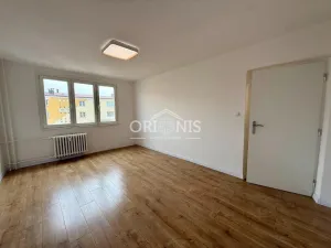 Pronájem bytu 2+1, Kadaň, Budovatelů, 52 m2