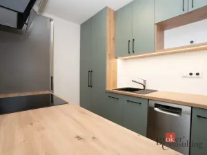 Pronájem bytu 2+kk, Praha - Kobylisy, Hlaváčova, 48 m2