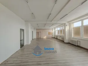 Pronájem výrobních prostor, Skuteč, Husova, 48 m2