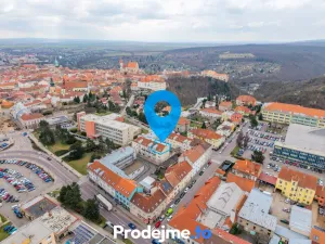 Prodej bytu 3+1, Znojmo, náměstí Svobody, 95 m2