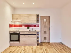 Prodej bytu 1+kk, Trutnov - Kryblice, Maxima Gorkého, 26 m2