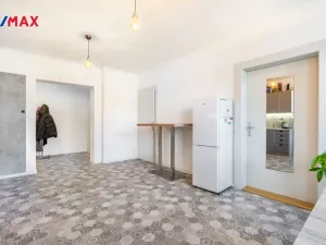 Prodej bytu 3+kk, Karlovy Vary, Bulharská, 94 m2