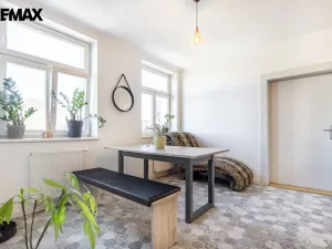 Prodej bytu 3+kk, Karlovy Vary, Bulharská, 94 m2