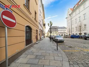 Prodej komerční nemovitosti, Šumperk, nám. Míru, 200 m2