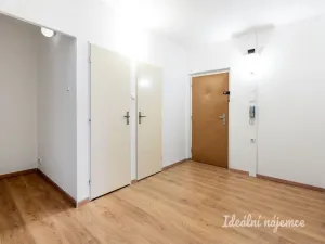 Pronájem bytu 2+1, Praha - Háje, Starobylá, 60 m2