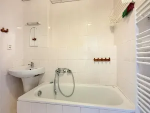 Pronájem bytu 2+1, Most, Vítězslava Nezvala, 52 m2