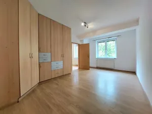 Pronájem bytu 2+kk, Hradec Králové - Třebeš, Ve Stromovce, 45 m2