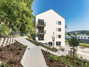 Pronájem bytu 1+kk, Praha - Hlubočepy, Na Zlíchově, 26 m2