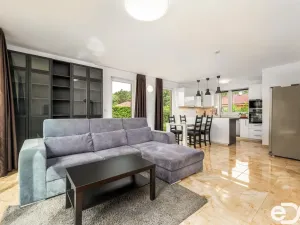 Pronájem rodinného domu, Skorkov - Otradovice, 140 m2