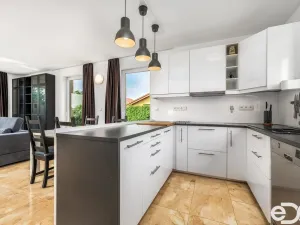 Pronájem rodinného domu, Skorkov - Otradovice, 140 m2