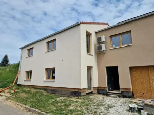 Prodej bytu 3+kk, Holubice, 81 m2