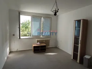 Pronájem bytu 1+kk, České Budějovice - České Budějovice 3, Plzeňská, 18 m2