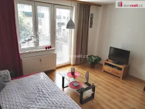 Pronájem bytu 1+kk, Karlovy Vary, Nejdlova, 36 m2