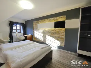 Prodej ubytování, Louny, Mírové náměstí, 530 m2