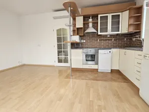 Pronájem bytu 2+kk, Praha - Záběhlice, Velenovského, 53 m2