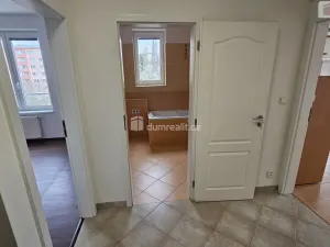 Pronájem bytu 2+kk, Praha - Záběhlice, Velenovského, 53 m2