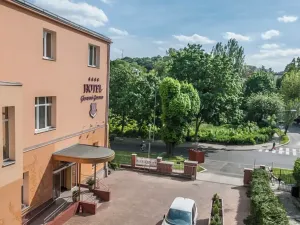 Prodej ubytování, Teplice, Vrchlického, 1500 m2