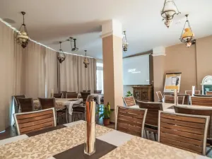 Prodej ubytování, Teplice, Vrchlického, 1500 m2