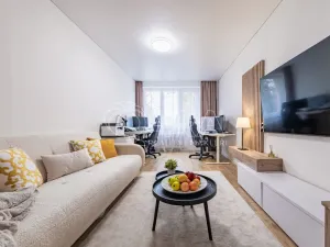 Prodej bytu 2+1, Unhošť, Komenského, 52 m2