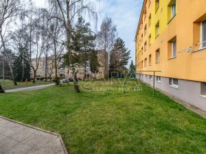 Prodej bytu 2+1, Unhošť, Komenského, 52 m2