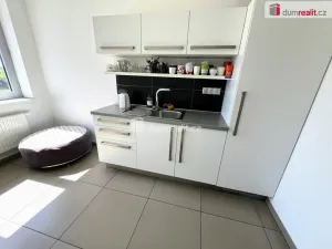 Pronájem kanceláře, Uherské Hradiště, Stojanova, 20 m2