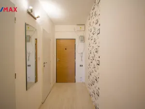 Pronájem bytu 2+kk, Hradec Králové - Nový Hradec Králové, Jana Masaryka, 56 m2