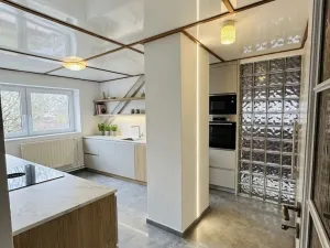 Prodej rodinného domu, Pardubice, Seifertova, 244 m2