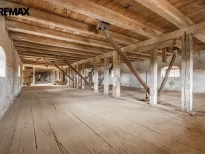 Prodej historického objektu, Žerotice, 1000 m2