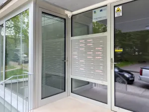 Pronájem obchodního prostoru, Praha - Kobylisy, Bergerova, 16 m2