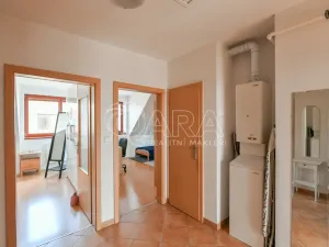 Prodej bytu 3+1, Jesenice, Platanová, 84 m2