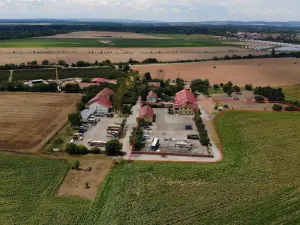 Prodej komerční nemovitosti, Břeclav, Široký dvůr, 1700 m2