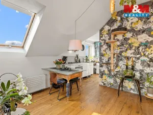 Prodej bytu 3+kk, Praha, Žiželická, 66 m2