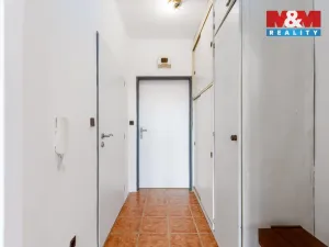 Prodej bytu 1+kk, Hrabyně, 42 m2