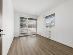 Pronájem bytu 3+kk, Praha, Čakovická, 85 m2