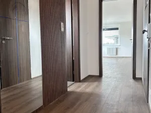 Pronájem bytu 3+kk, Praha, Čakovická, 85 m2