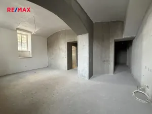 Pronájem obchodního prostoru, Praha - Nové Město, Koubkova, 89 m2