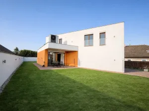 Prodej rodinného domu, Troubsko, Sadová, 277 m2