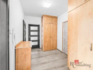 Prodej bytu 2+1, Plzeň - Skvrňany, Vojanova, 58 m2