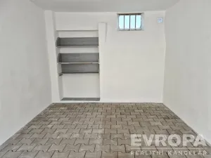 Pronájem garáže, Kolín, Zborovská, 19 m2