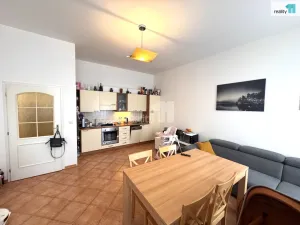 Pronájem bytu 2+kk, Praha - Karlín, Křižíkova, 51 m2