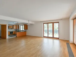 Prodej rodinného domu, Horoměřice, 350 m2