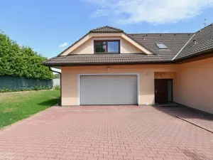 Prodej rodinného domu, Horoměřice, 350 m2