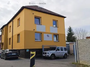 Prodej obchodního prostoru, České Budějovice - České Budějovice 4, Hlinská, 440 m2