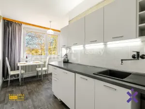 Prodej bytu 2+1, Luhačovice, Zahradní čtvrť, 57 m2